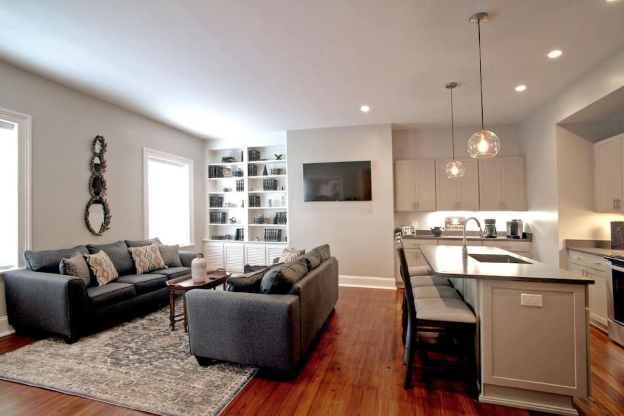 Вилла Newly Renovated 4 Bed 3 Bath And 2 Parking Spots Саванна Экстерьер фото