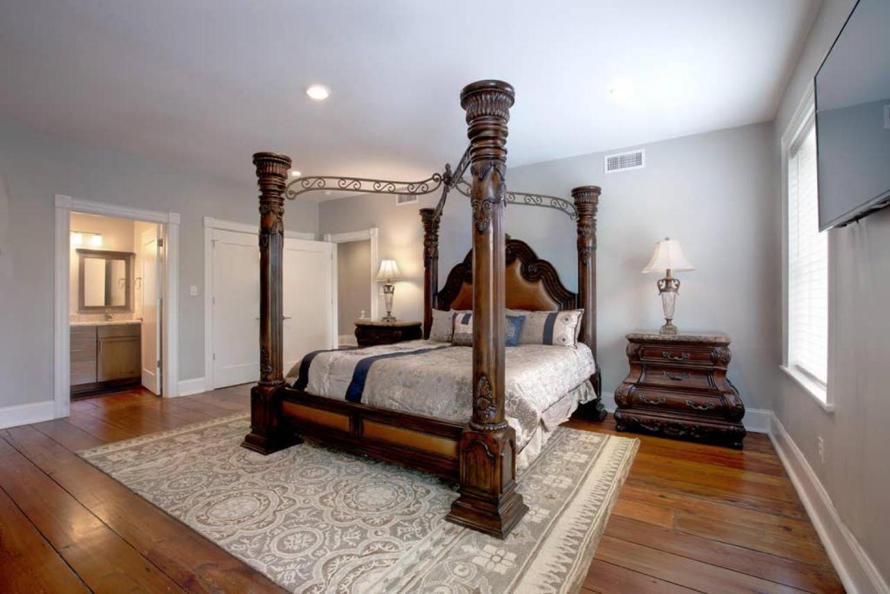 Вилла Newly Renovated 4 Bed 3 Bath And 2 Parking Spots Саванна Экстерьер фото